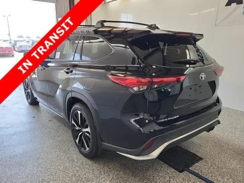 More photos of 2021 Toyota Highlander XSE at Auto Boutique Texas, TX