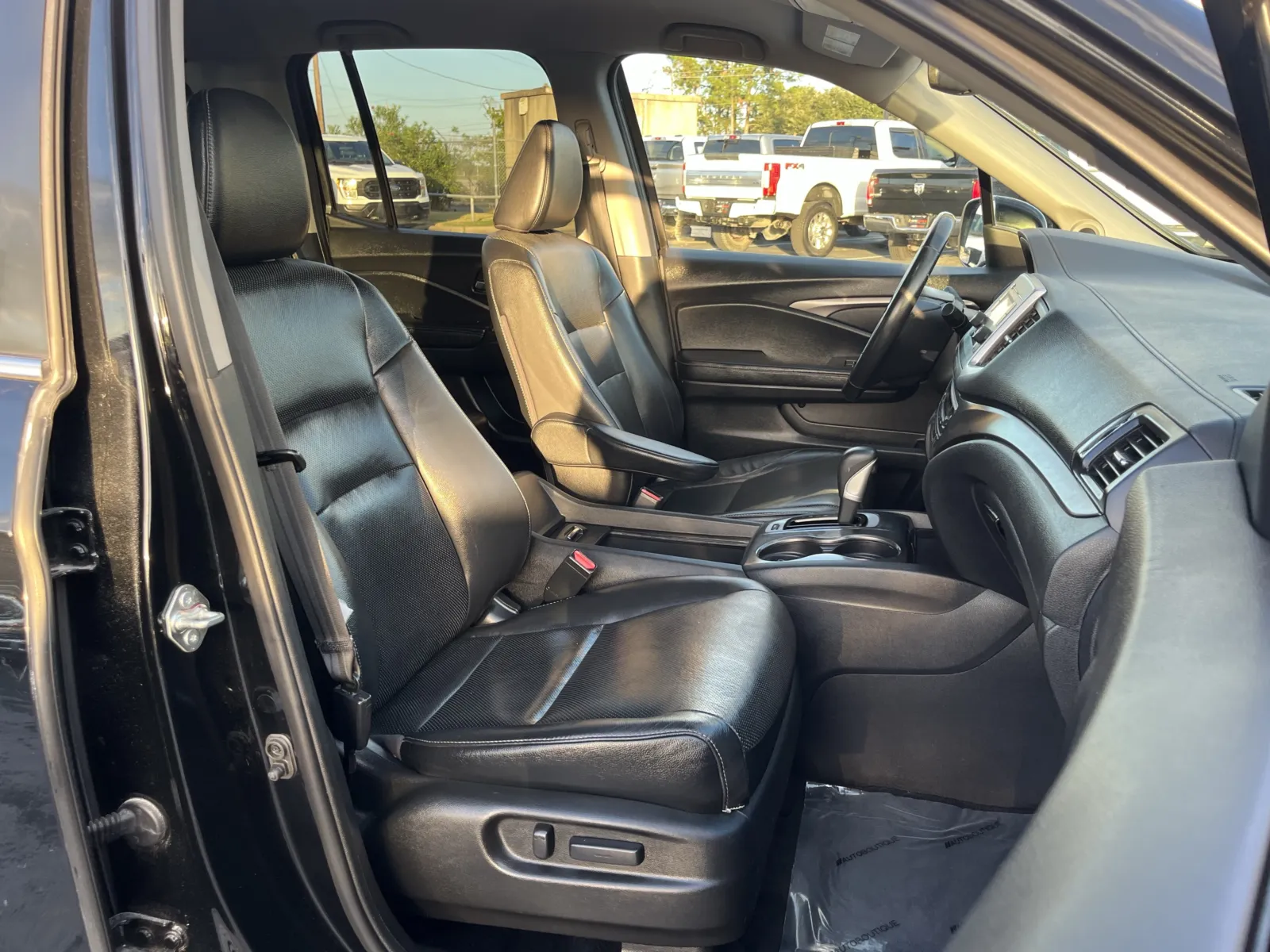 Honda Ridgeline photo 25
