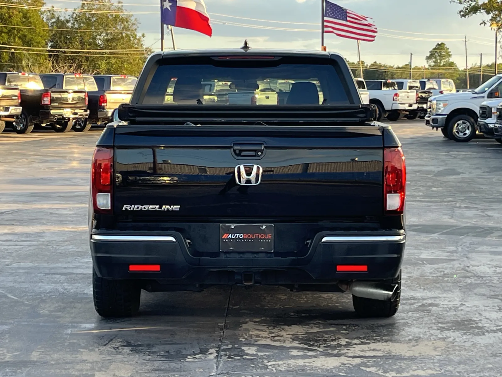 Honda Ridgeline photo 8