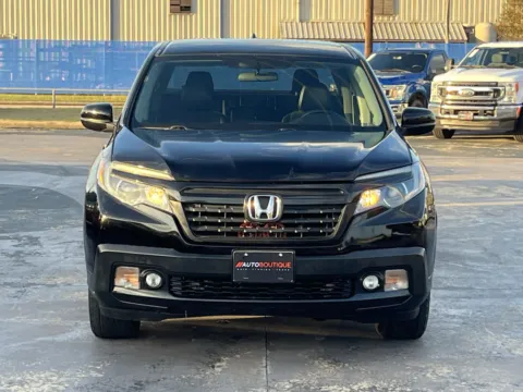 More photos of 2018 Honda Ridgeline RTL at Auto Boutique Texas, TX