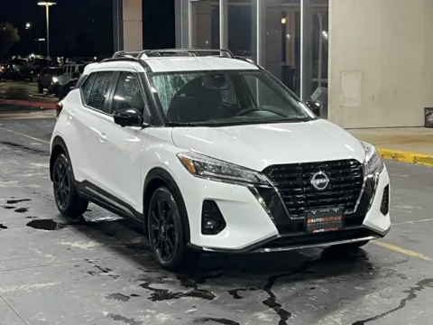 Photos of 2023 Nissan Kicks SR for sale in Alvin, TX at Auto Boutique Texas