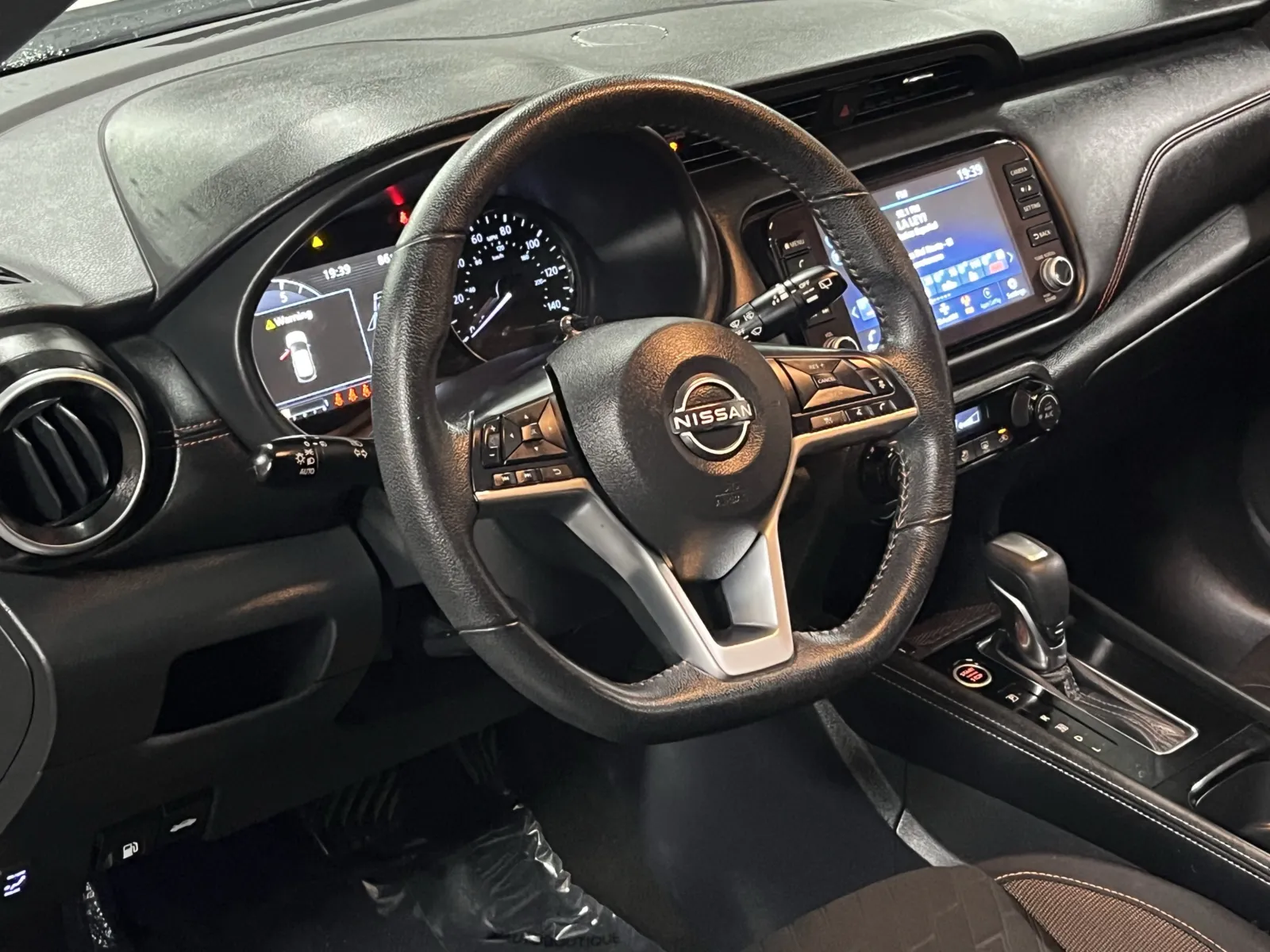 Nissan Kicks photo 12