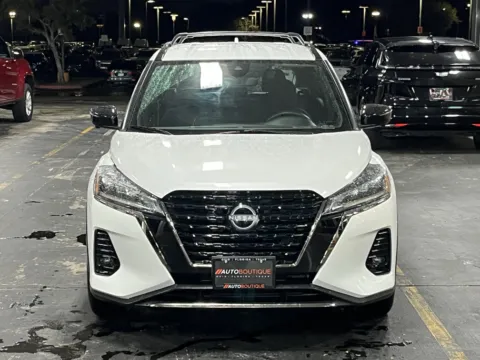 More photos of 2023 Nissan Kicks SR at Auto Boutique Texas, TX