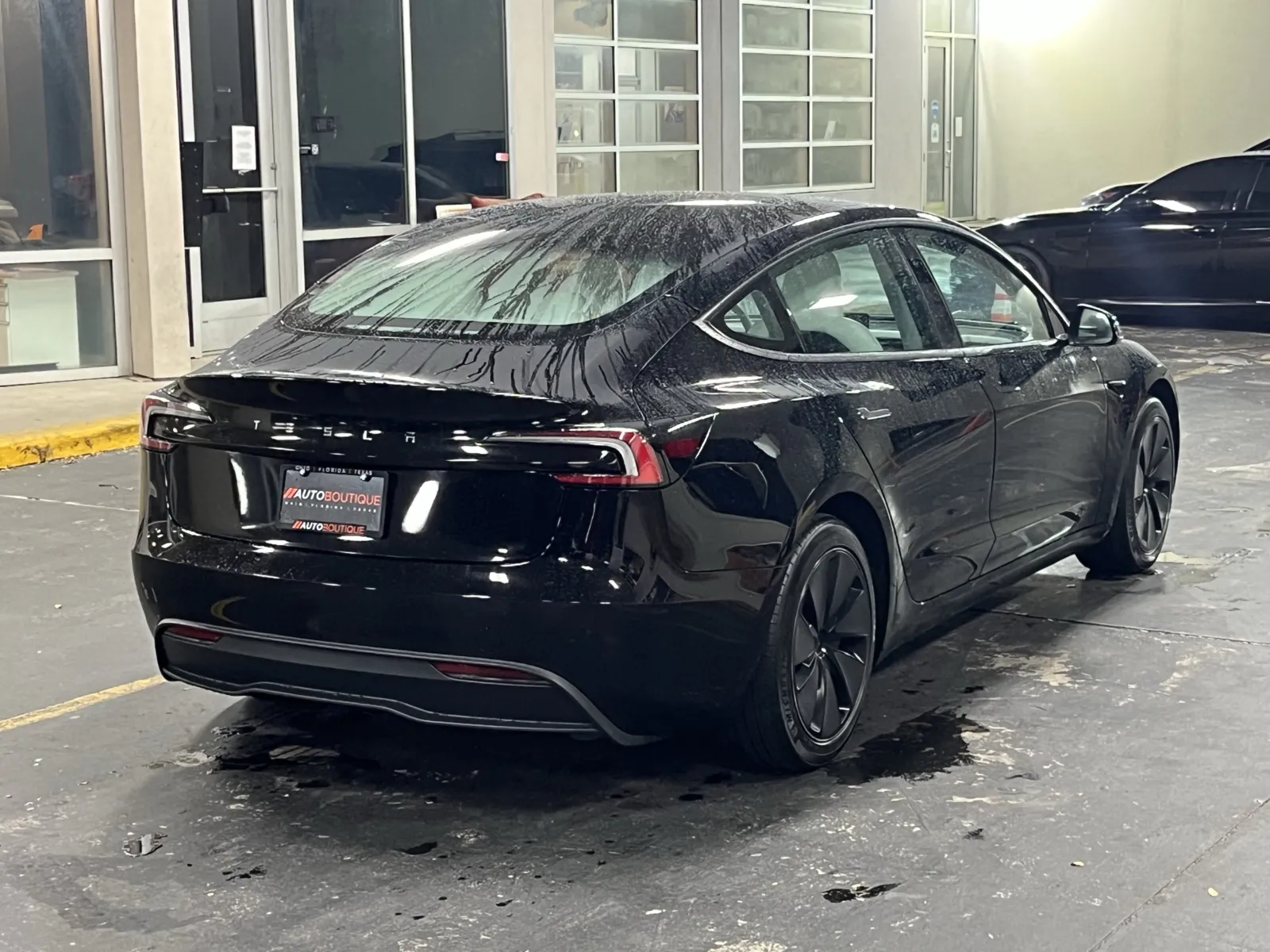 Tesla Model 3 photo 11