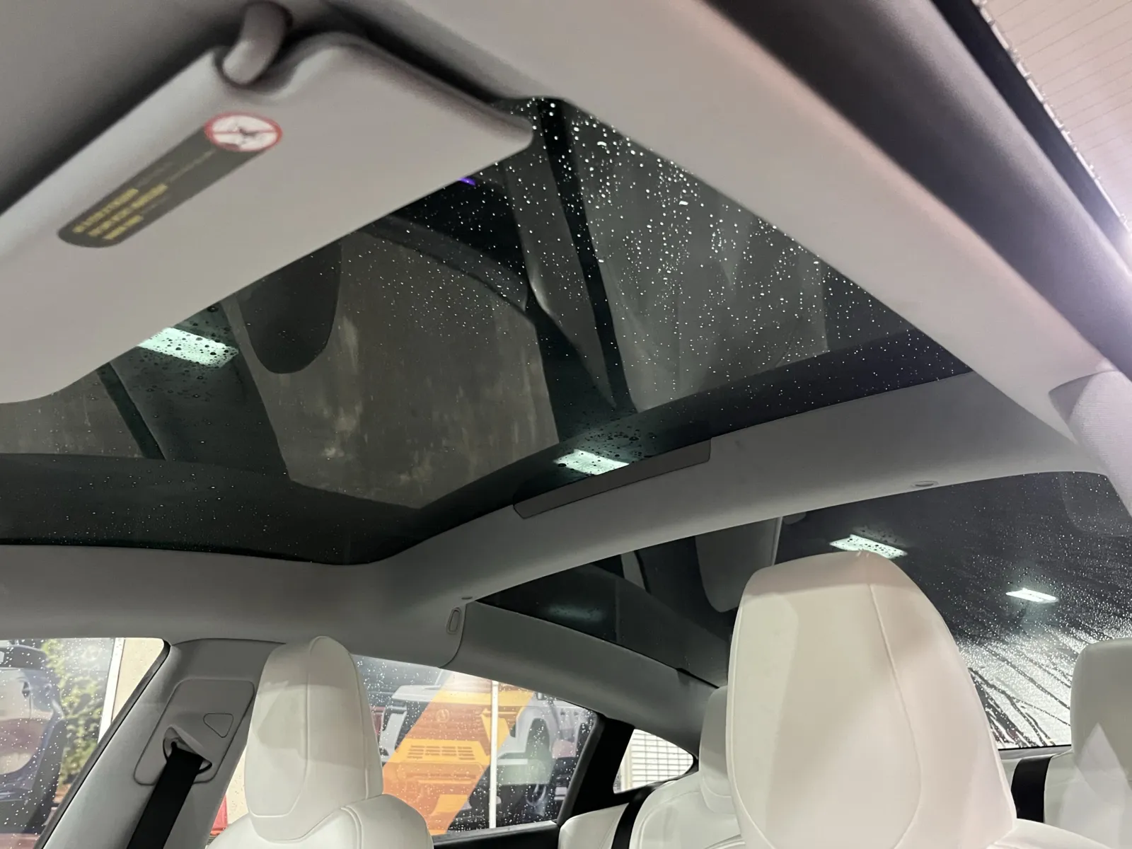 Tesla Model 3 photo 8