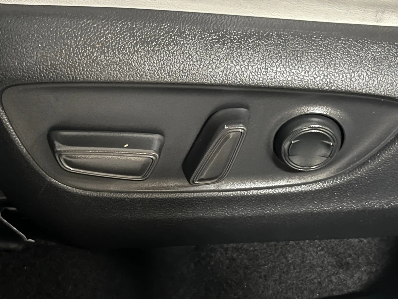 Toyota RAV4 photo 24