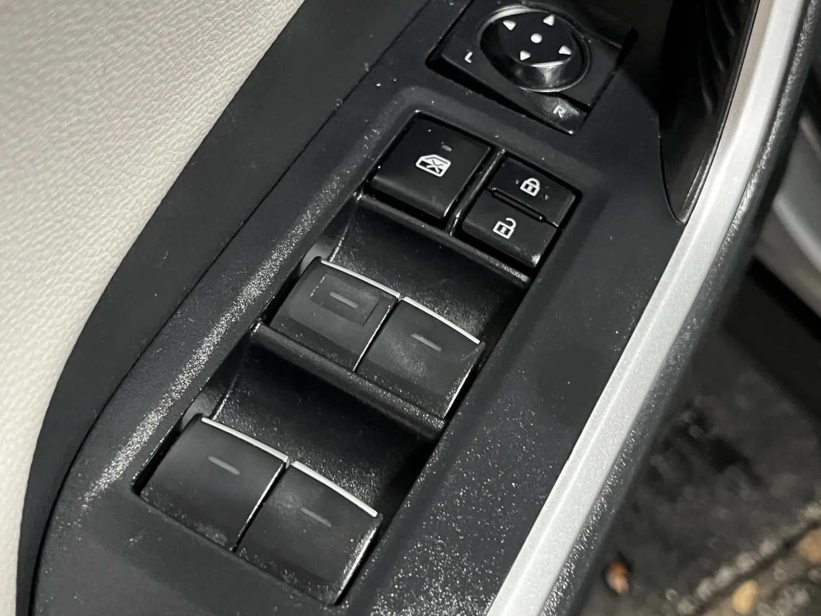 Toyota RAV4 photo 23
