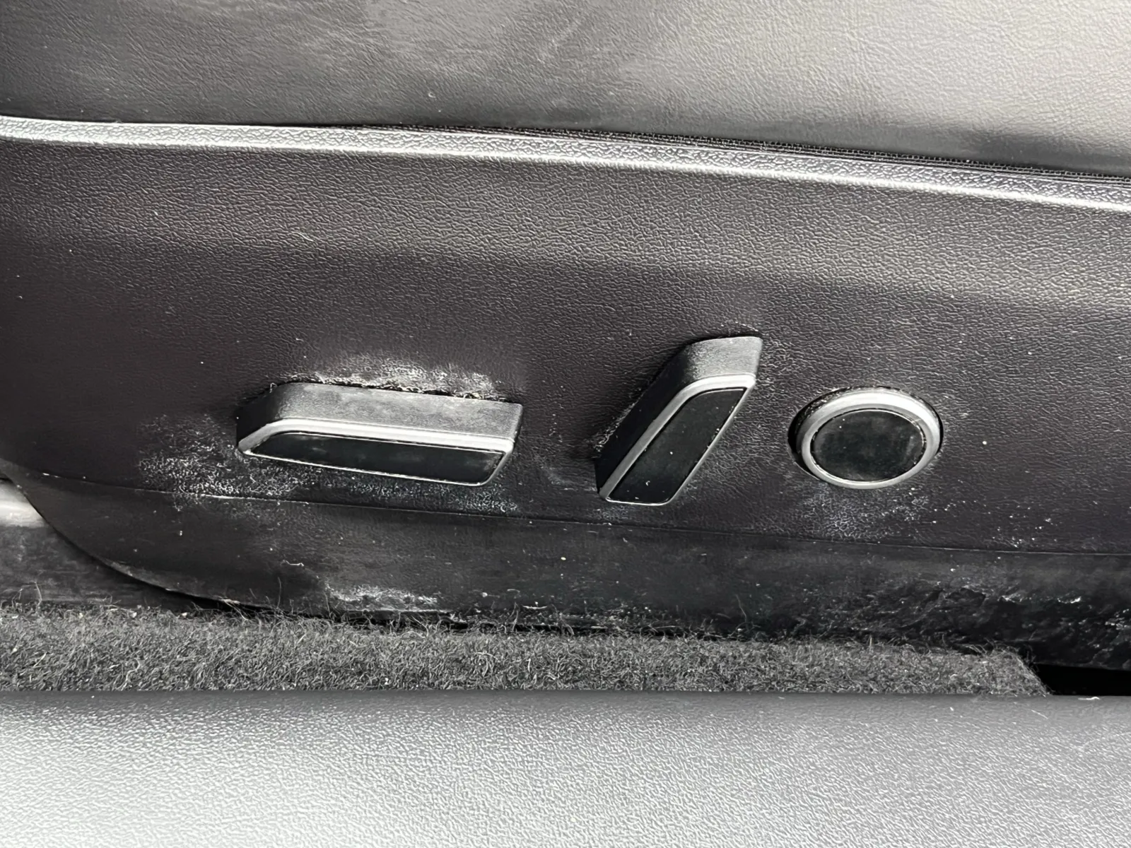 Tesla Model 3 photo 27