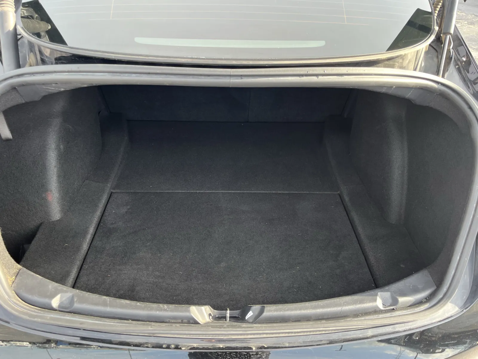 Tesla Model 3 photo 13