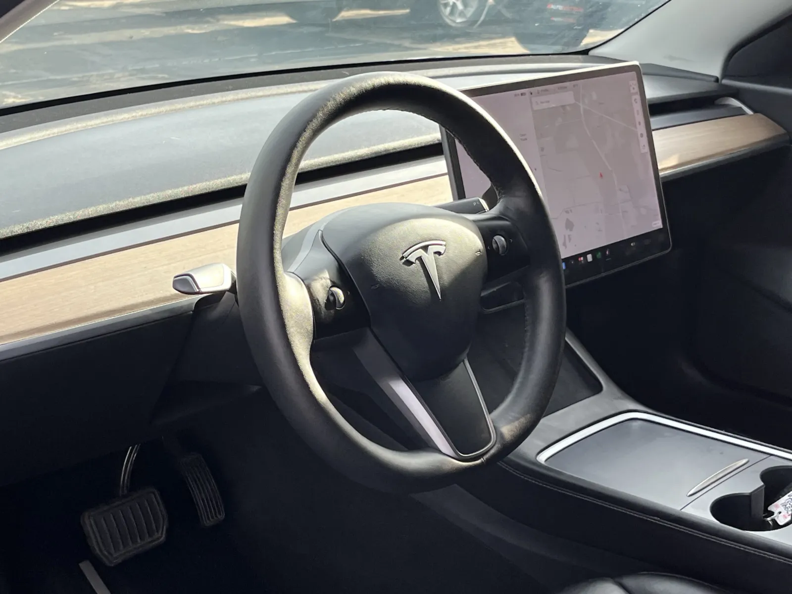 Tesla Model 3 photo 16