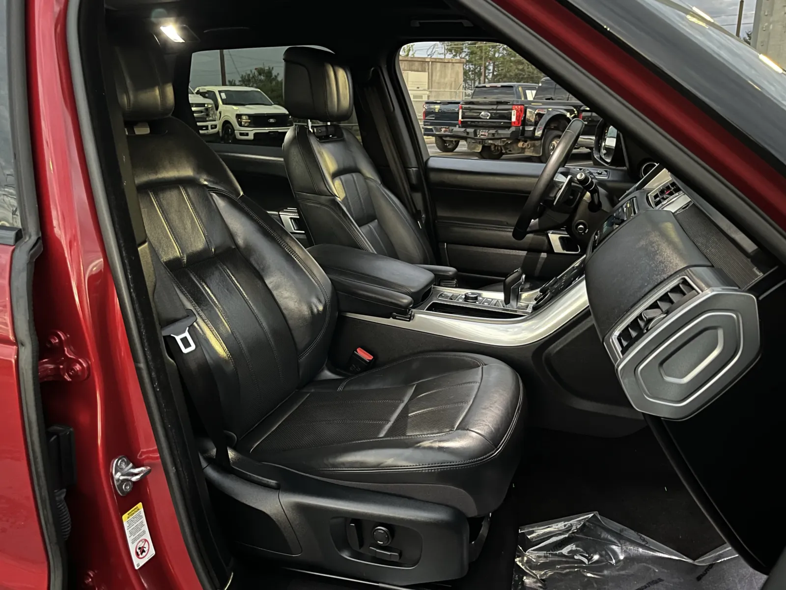 Land Rover Range Rover Sport photo 29