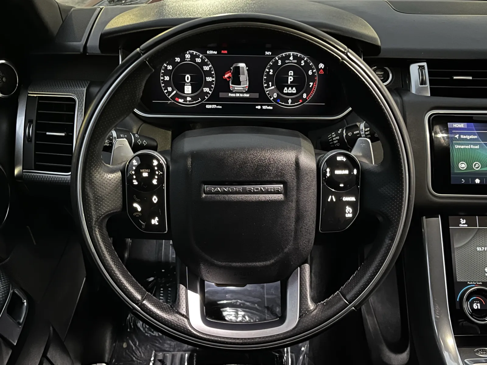 Land Rover Range Rover Sport photo 19
