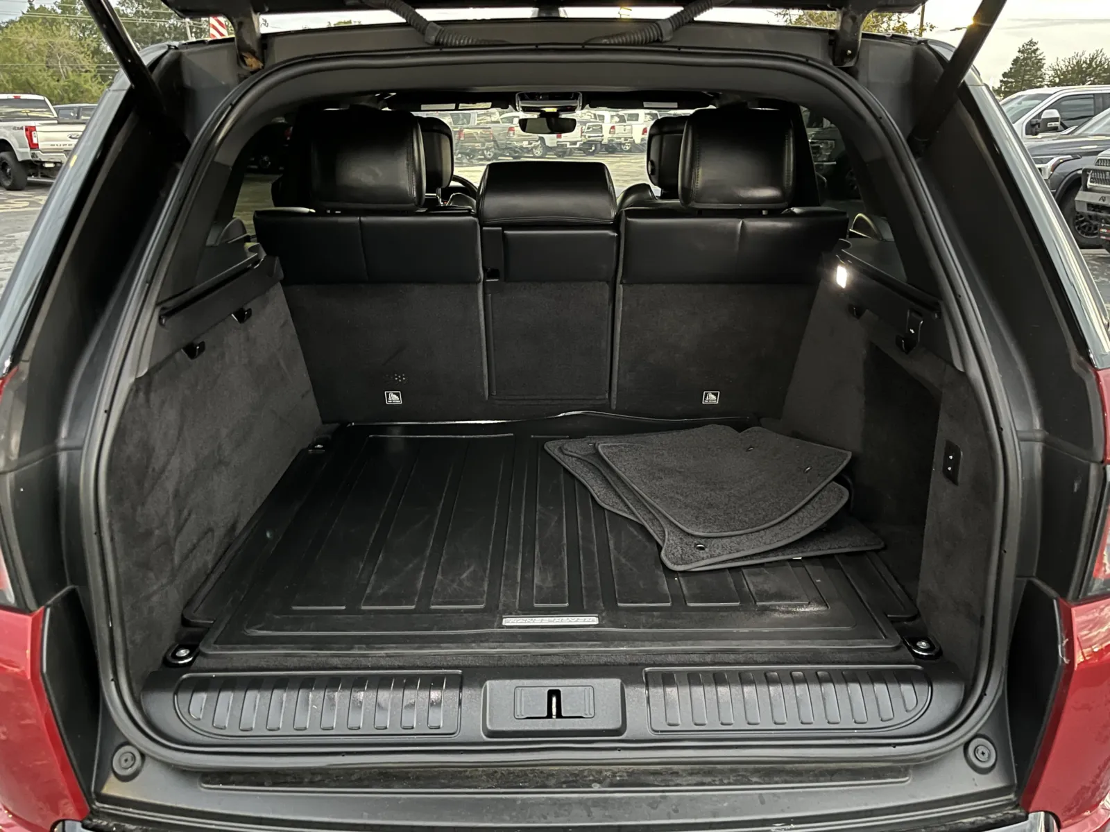 Land Rover Range Rover Sport photo 14