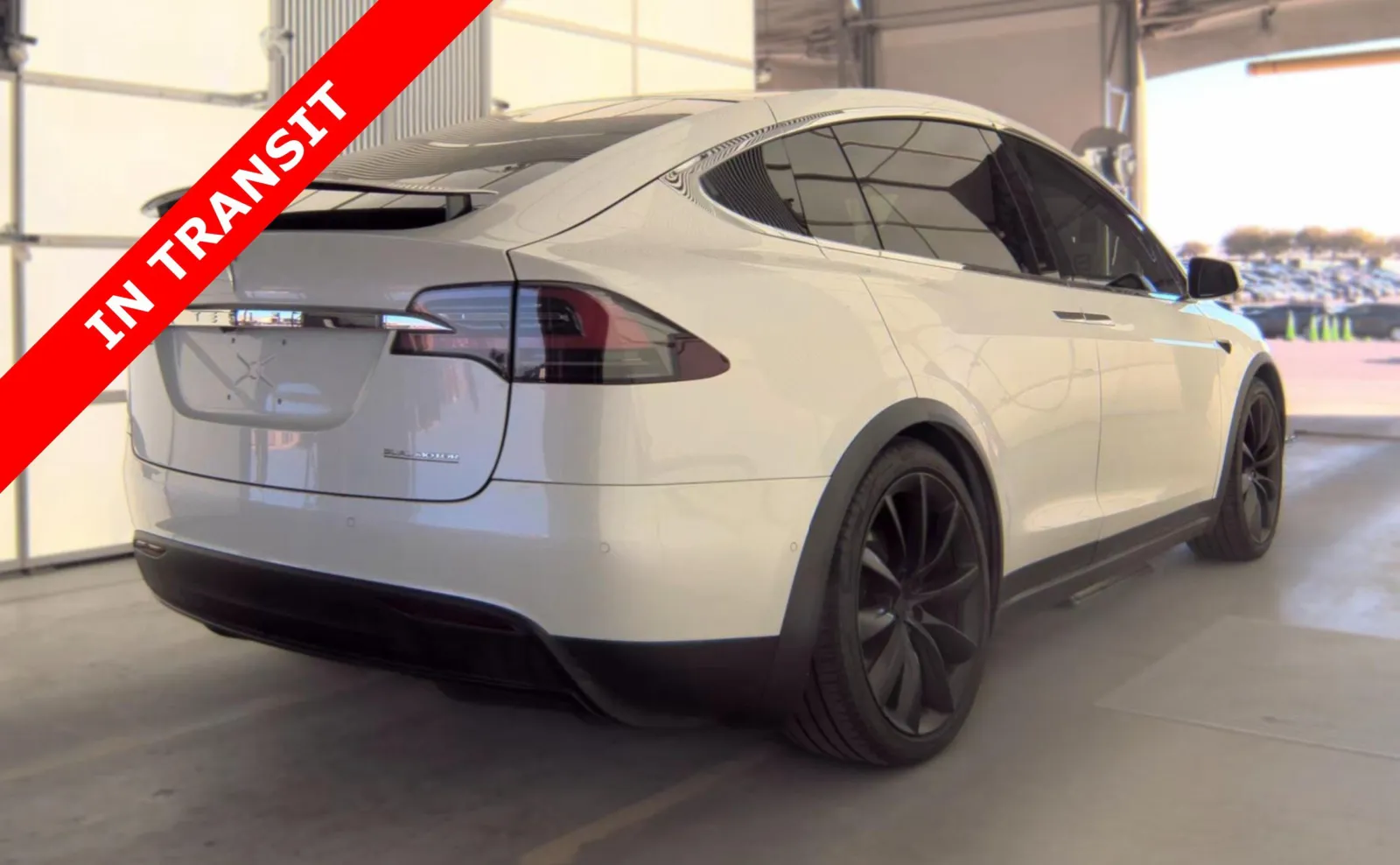 Tesla Model X photo 4