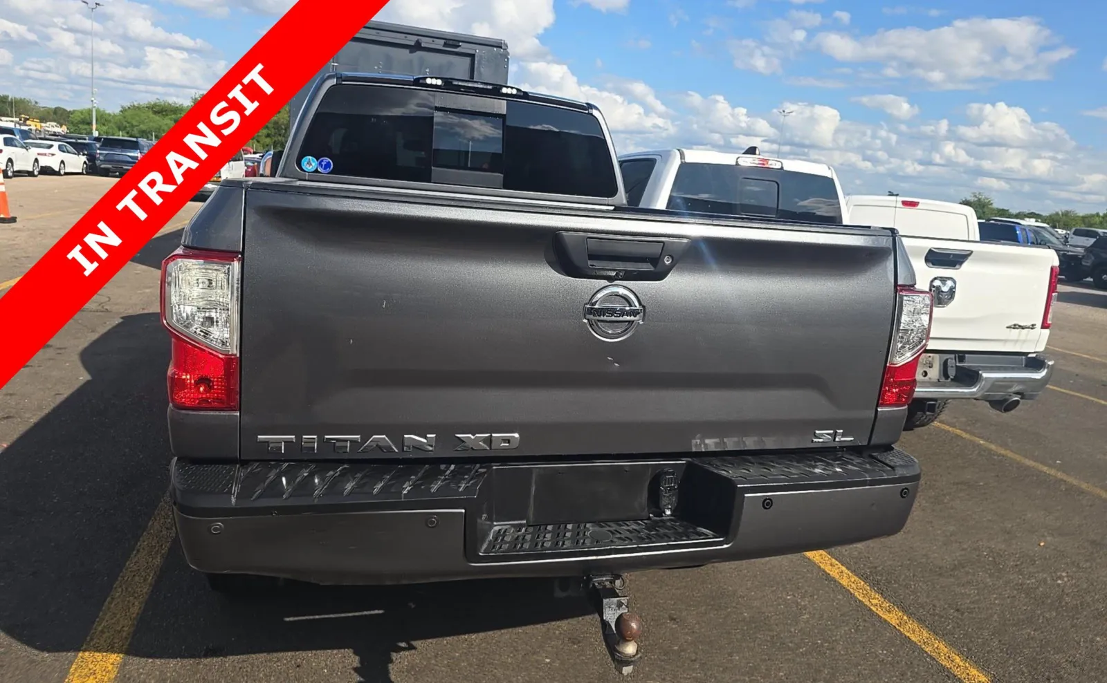 Nissan Titan photo 4