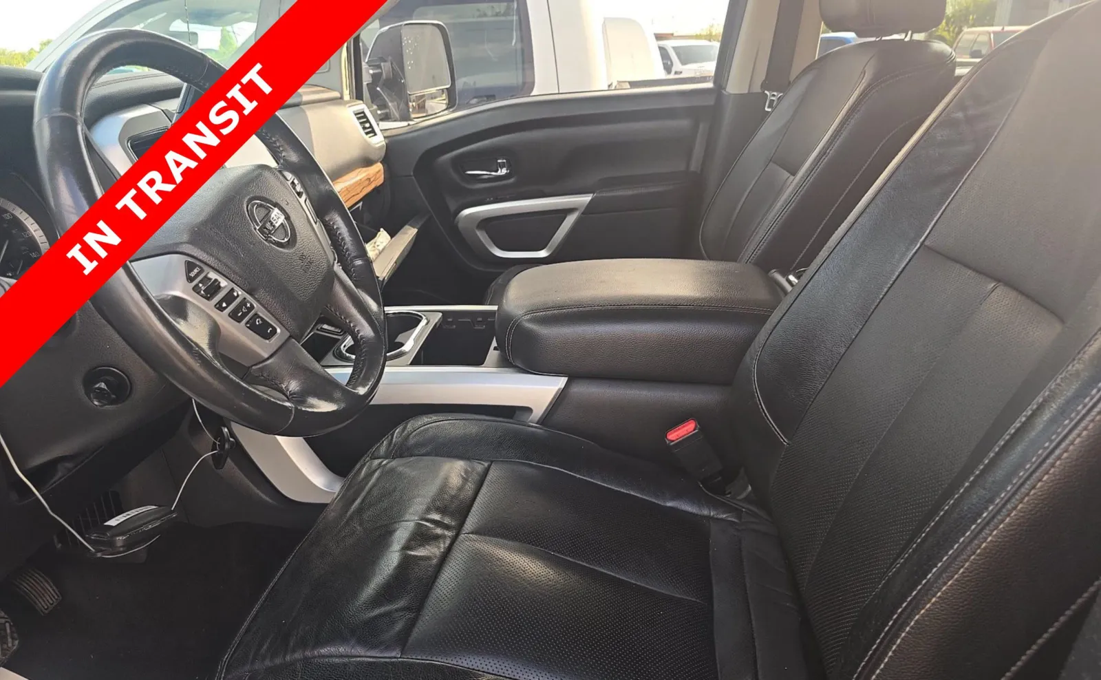 Nissan Titan photo 6