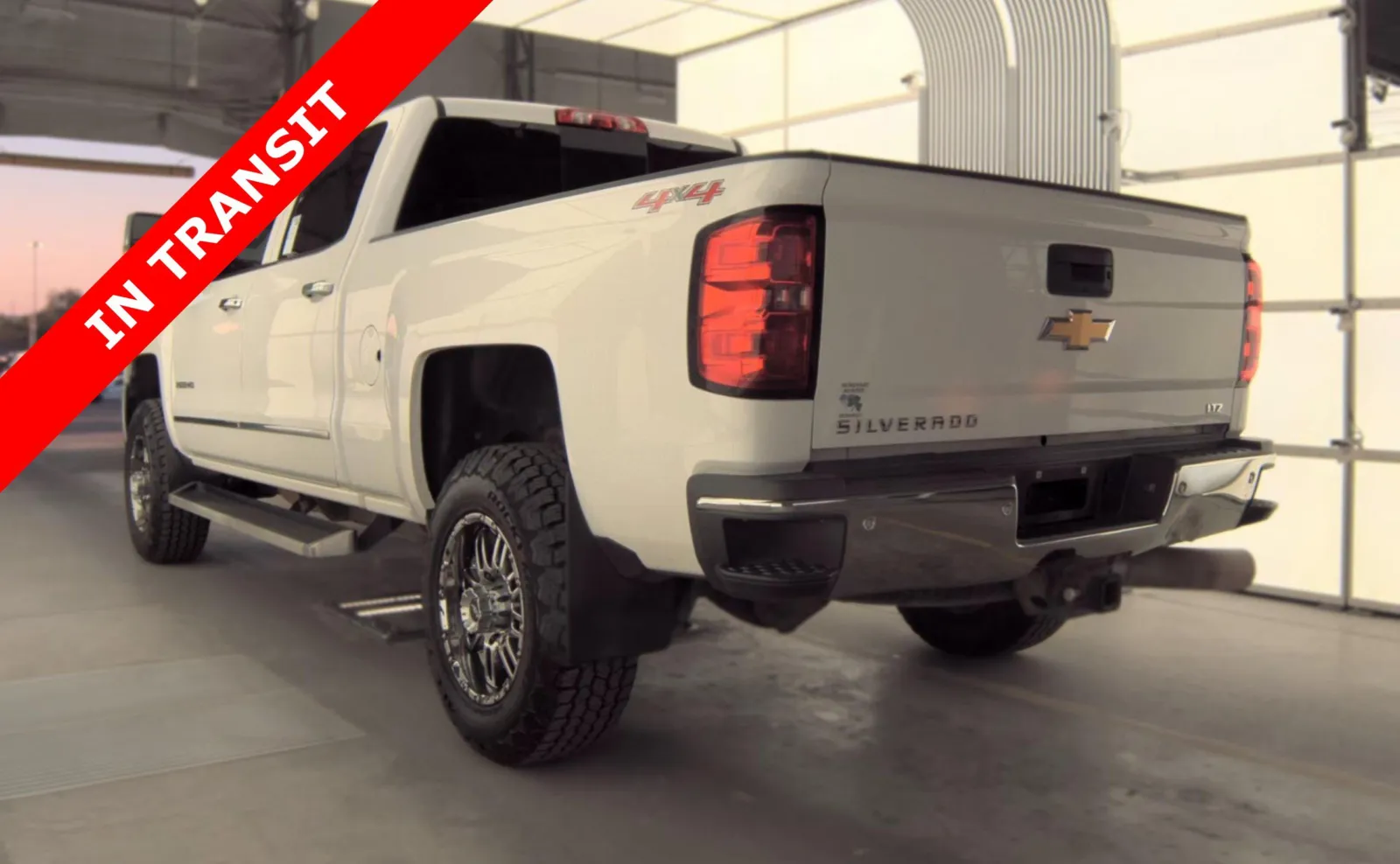 Chevrolet Silverado photo 4