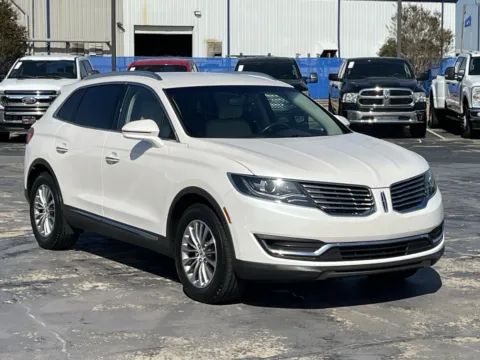 Another view of 2018 Lincoln MKX Select for sale in Alvin, TX at Auto Boutique Texas