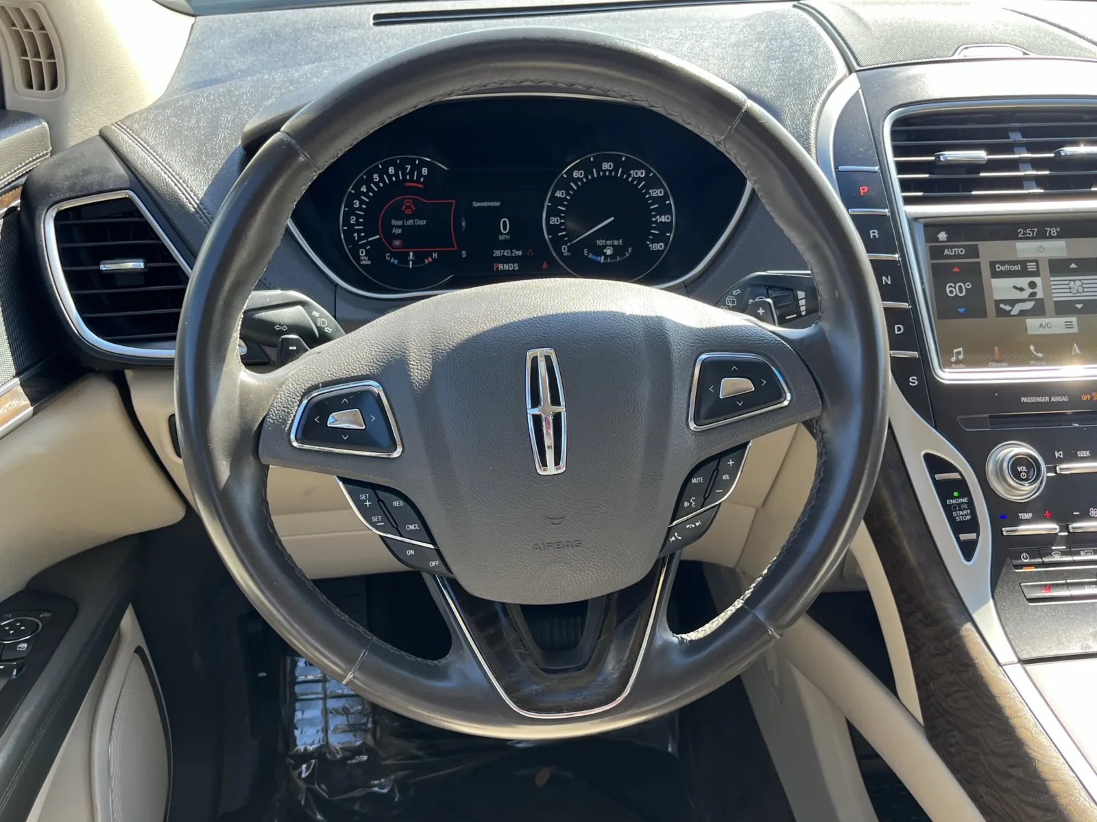 Lincoln MKX photo 18
