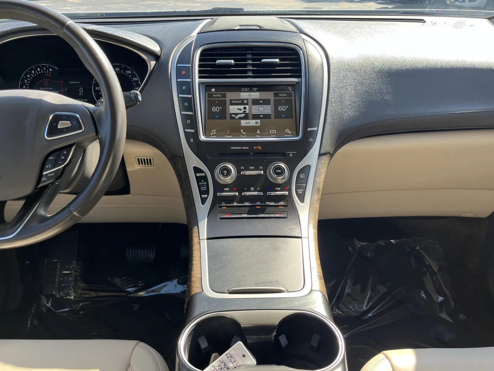 Lincoln MKX photo 24