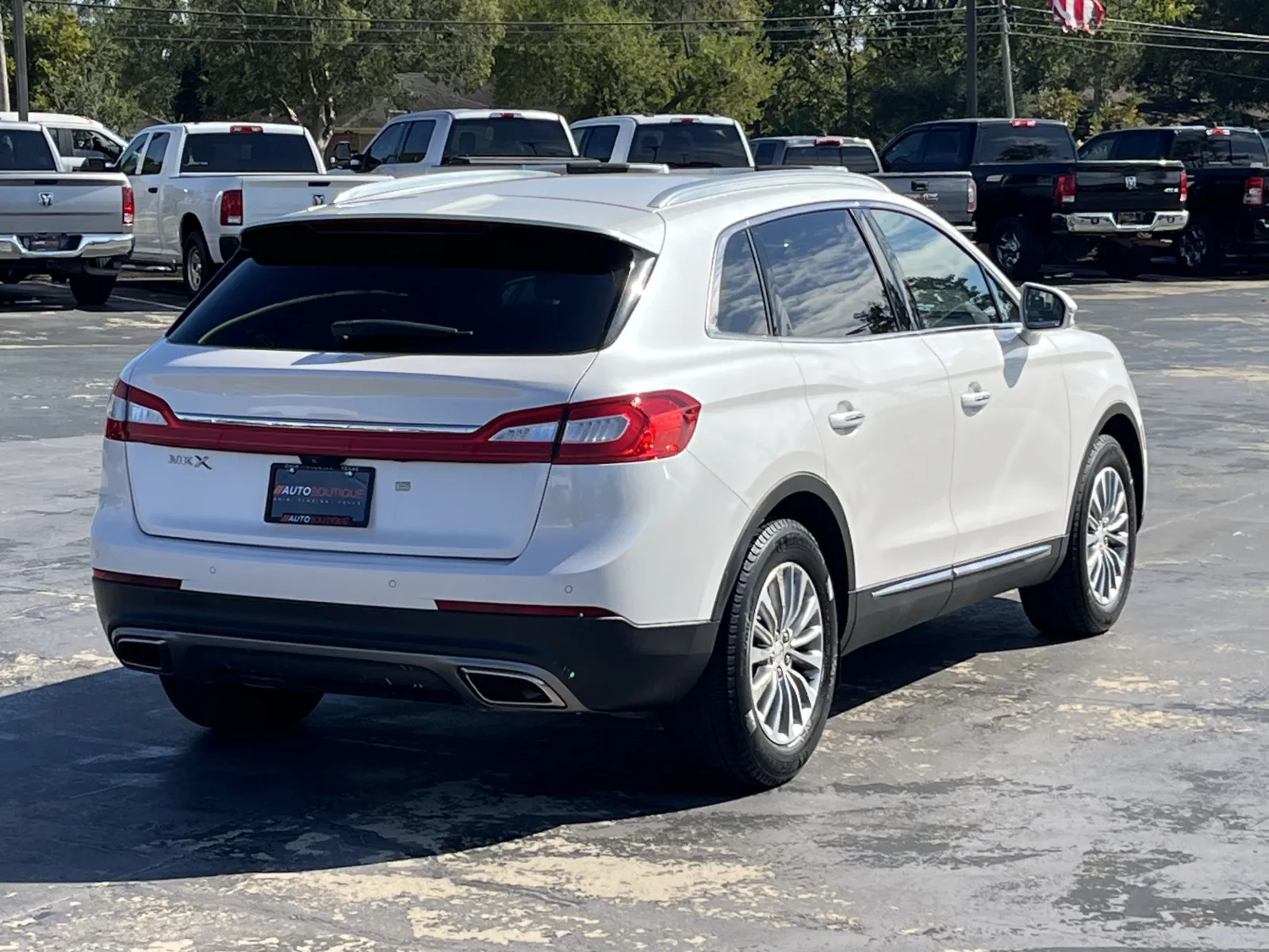 Lincoln MKX photo 9