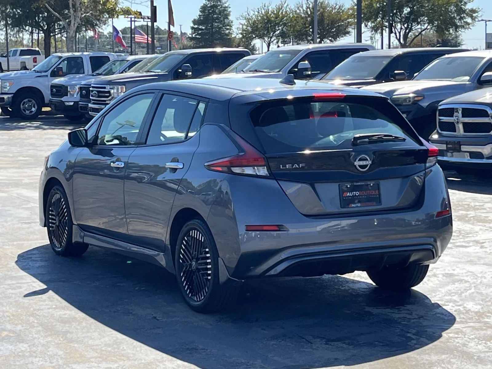 Nissan Leaf photo 9