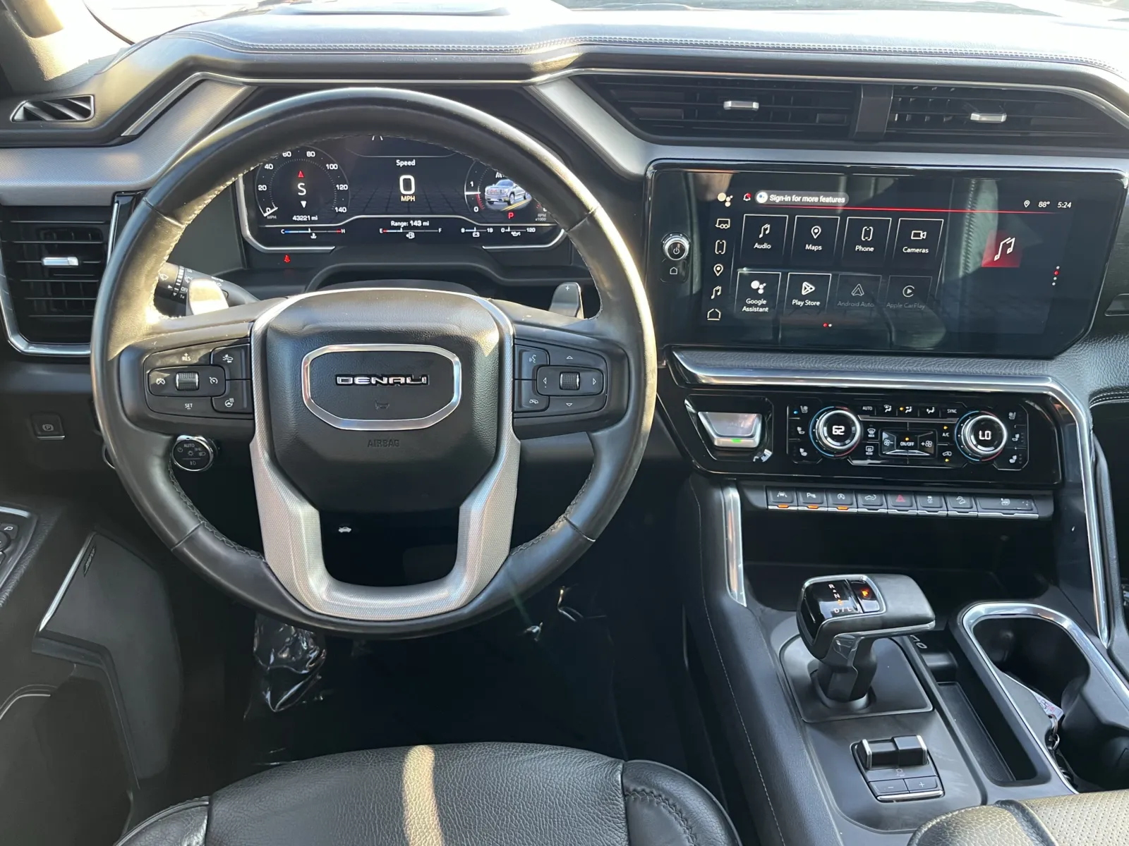 GMC Sierra photo 15