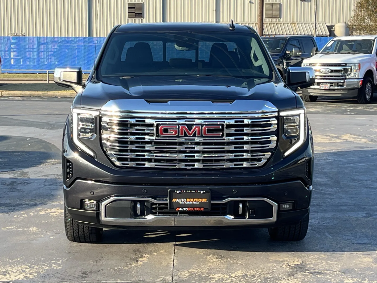 GMC Sierra photo 4