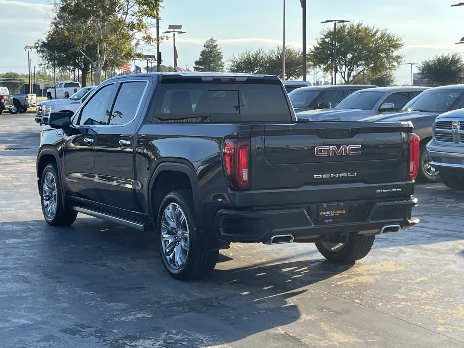 GMC Sierra photo 10
