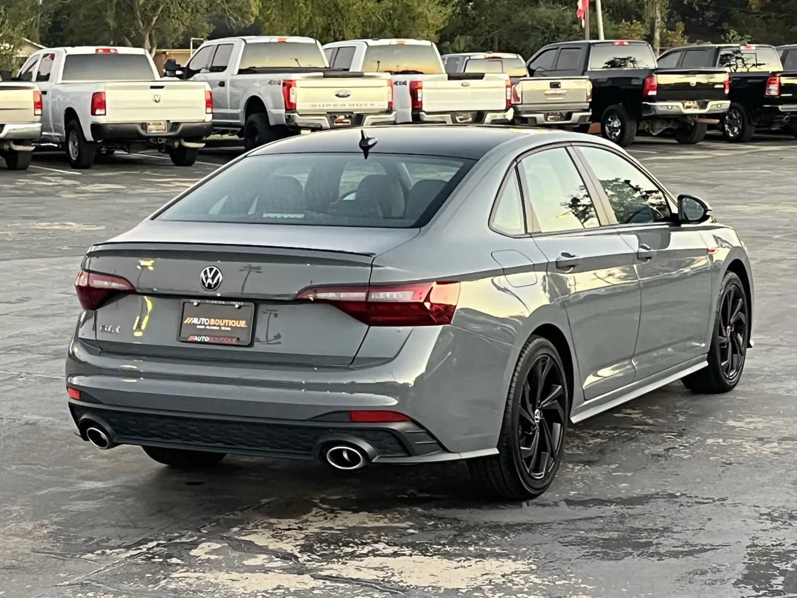 Volkswagen Jetta GLI photo 9