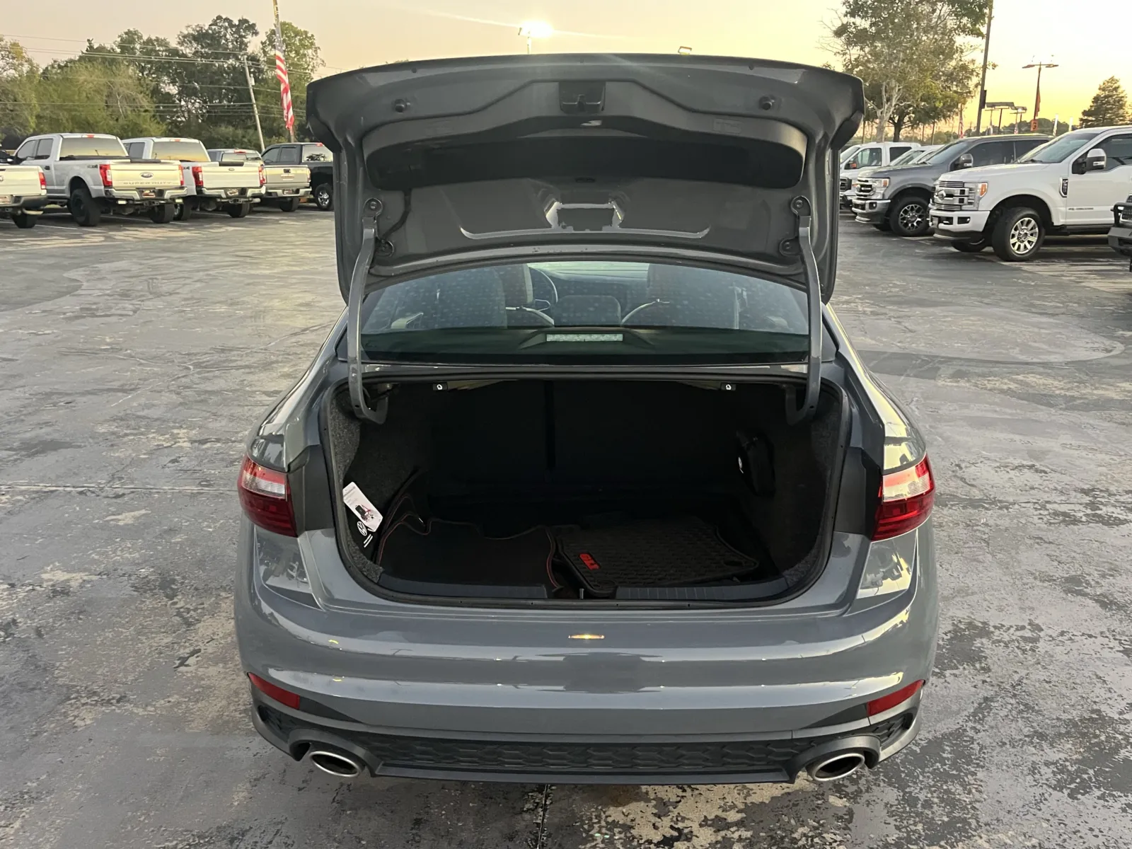 Volkswagen Jetta GLI photo 12