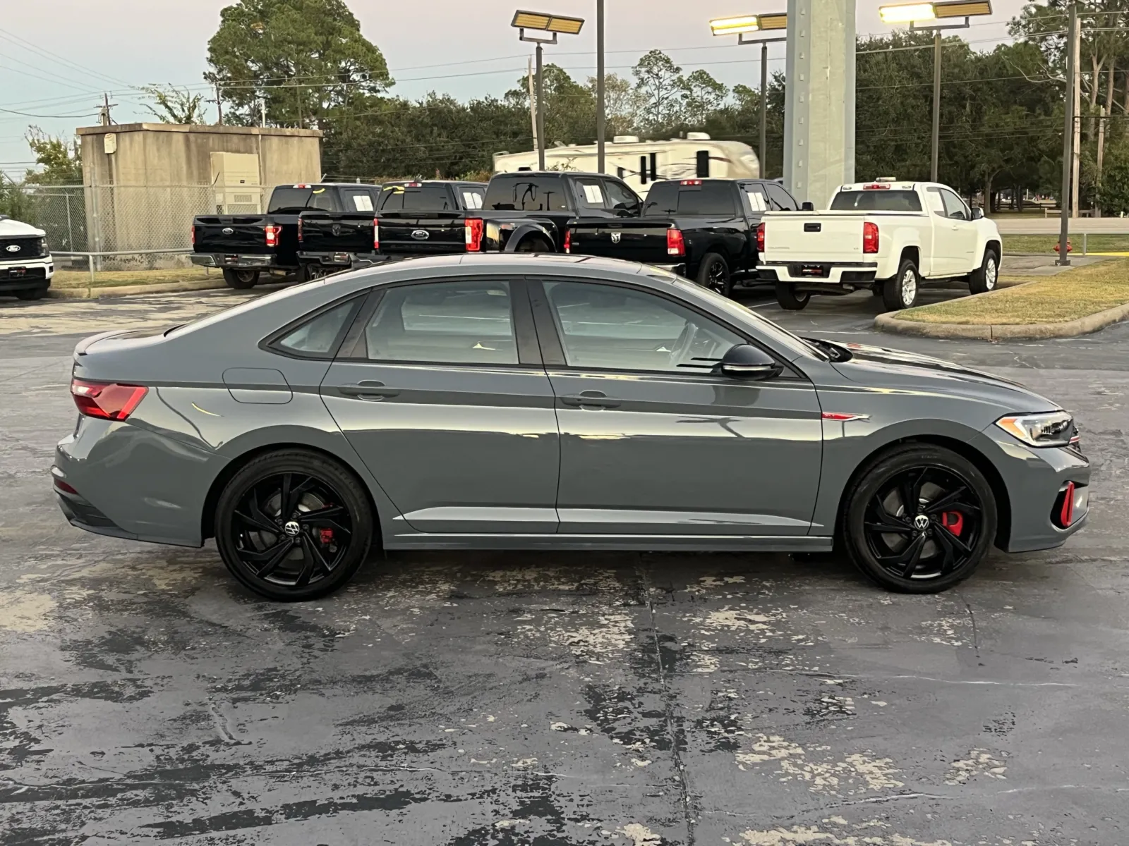 Volkswagen Jetta GLI photo 11