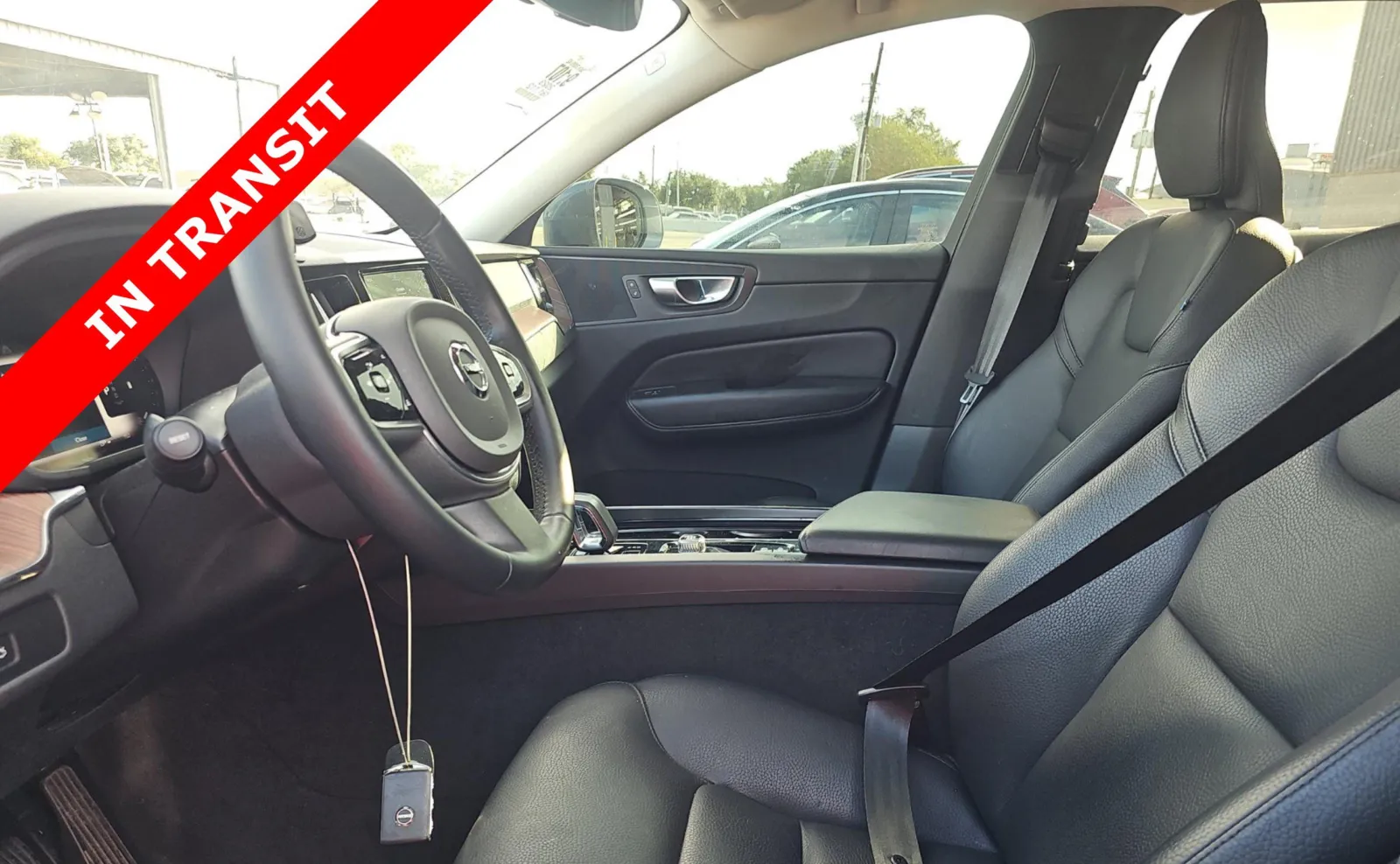 Volvo XC60 photo 6