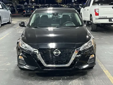 More photos of 2022 Nissan Altima 2.5 SV at Auto Boutique Texas, TX