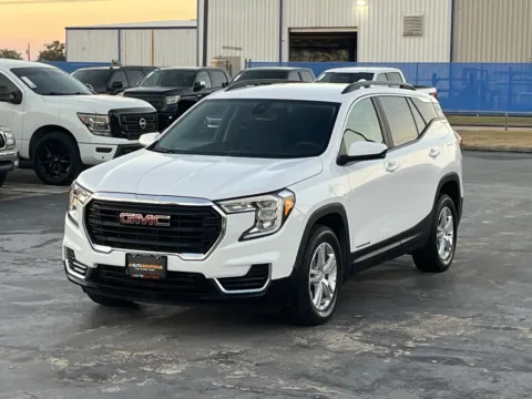 Photos of 2023 GMC Terrain SLE for sale in Alvin, TX at Auto Boutique Texas