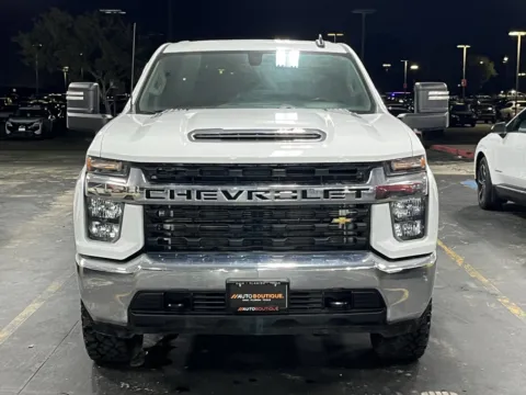 More photos of 2022 Chevrolet Silverado 2500 HD LT at Auto Boutique Texas, TX