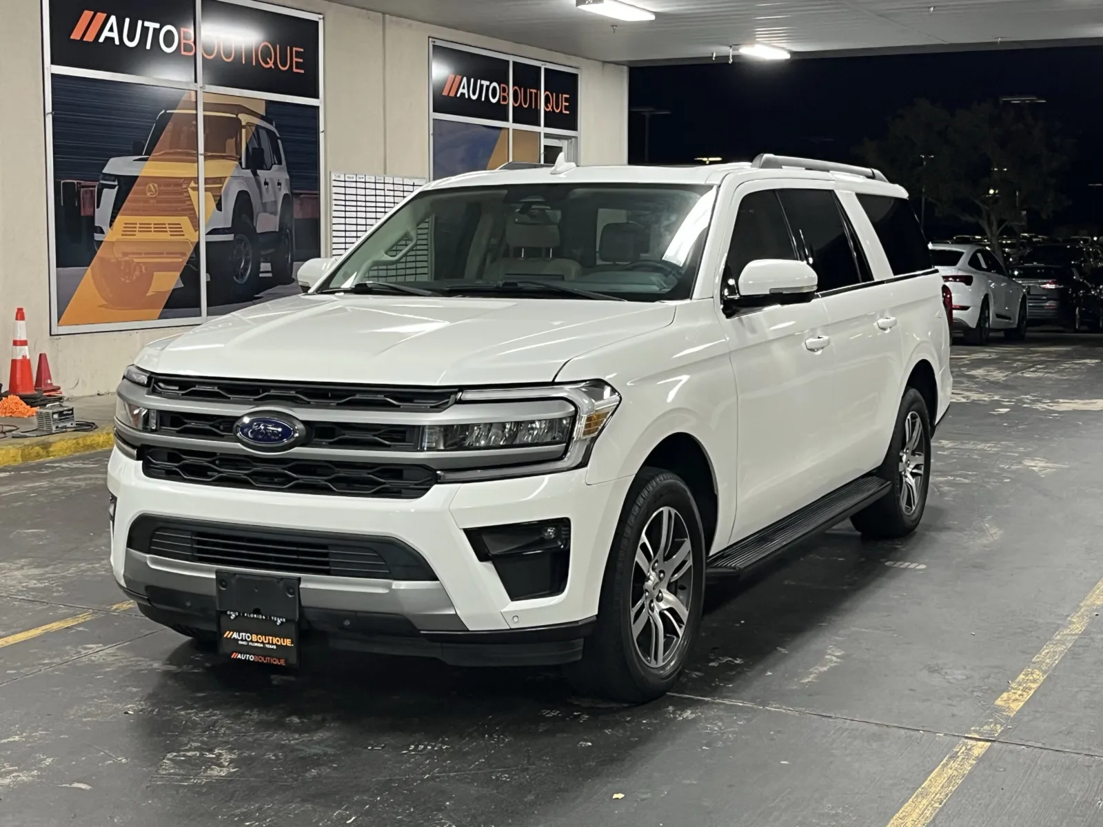 Ford Expedition MAX photo 3