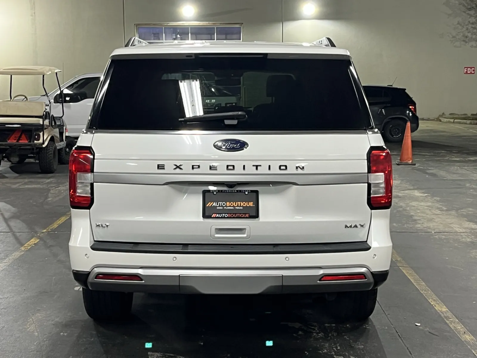 Ford Expedition MAX photo 9