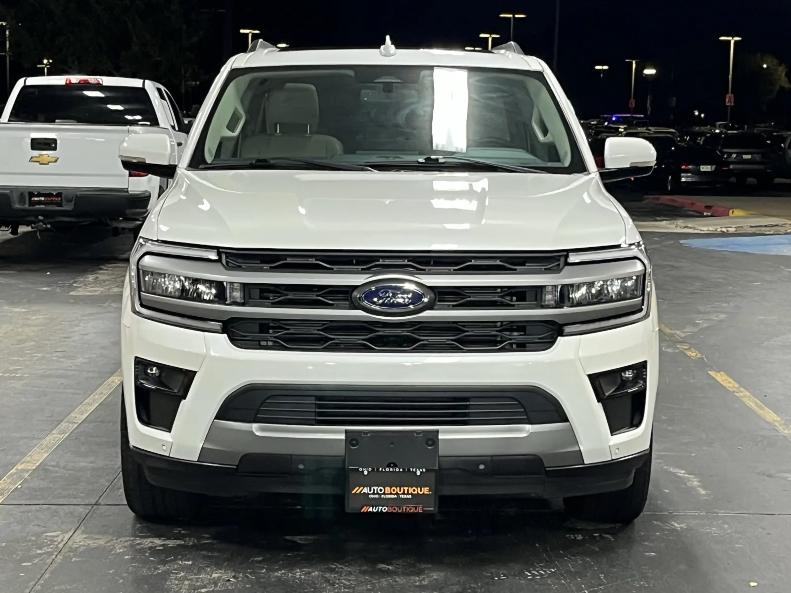 Ford Expedition MAX photo 5