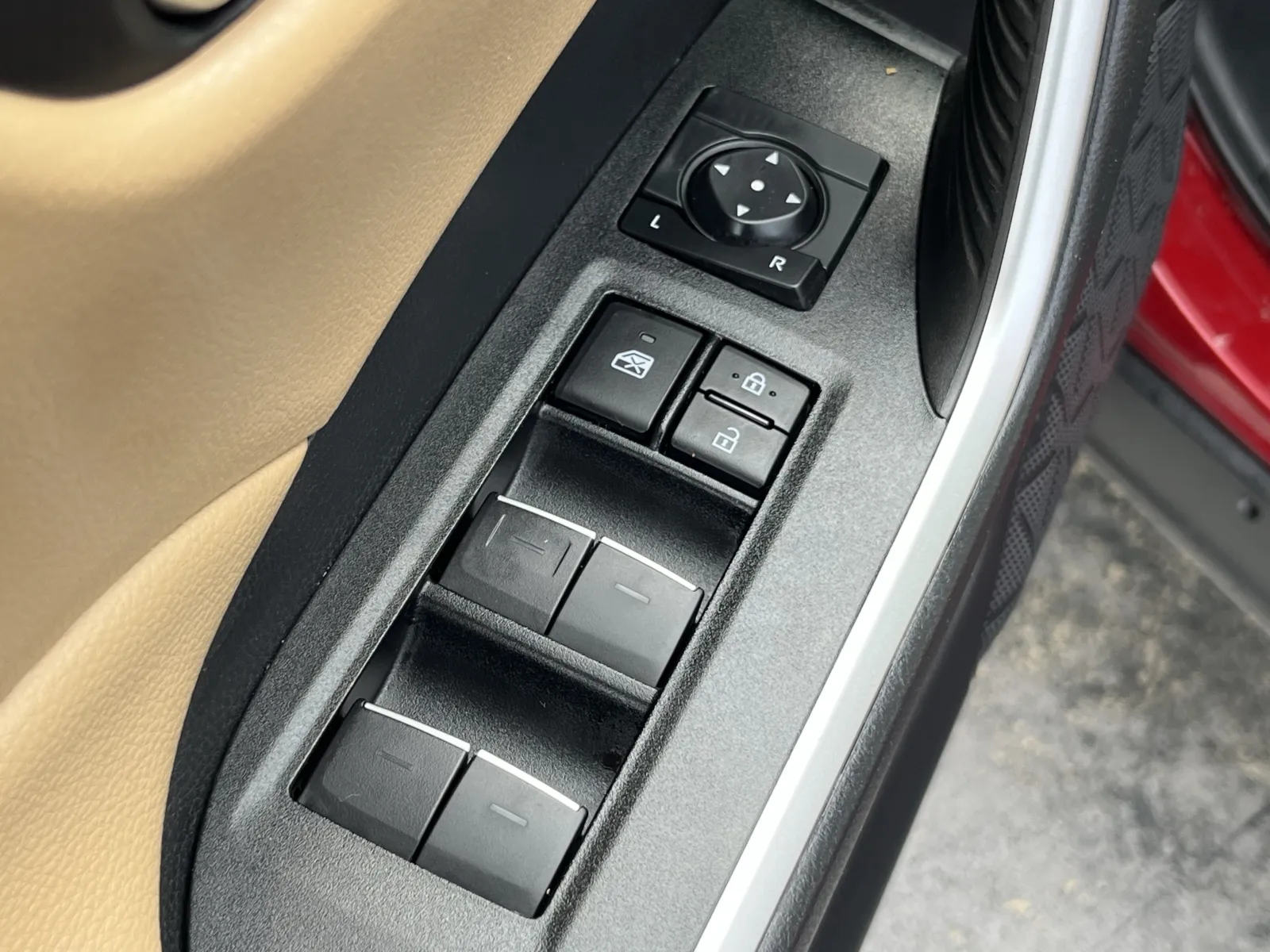 Toyota RAV4 photo 26