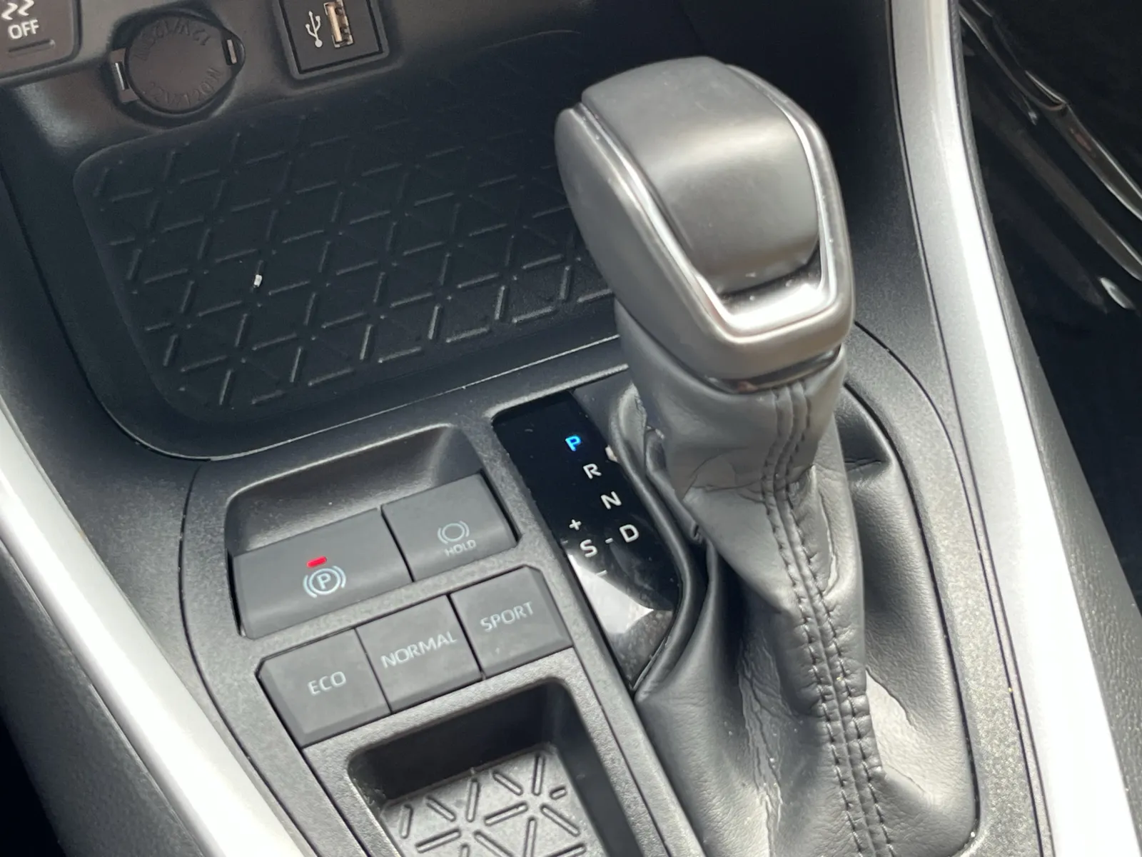 Toyota RAV4 photo 23