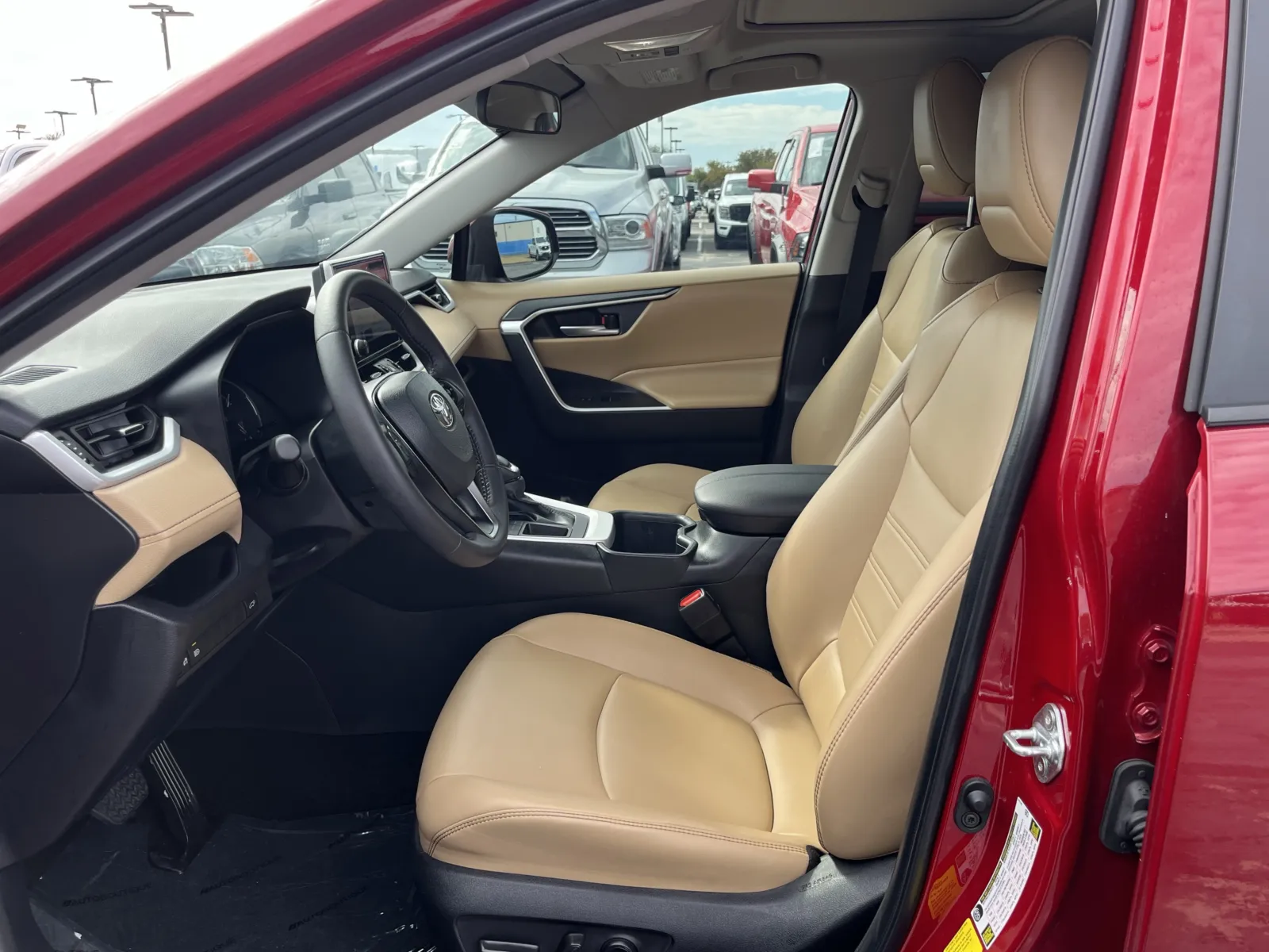 Toyota RAV4 photo 28