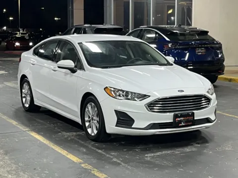 Photos of 2020 Ford Fusion SE for sale in Alvin, TX at Auto Boutique Texas