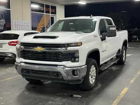 Another view of 2025 Chevrolet Silverado 2500 HD LT for sale in Alvin, TX at Auto Boutique Texas