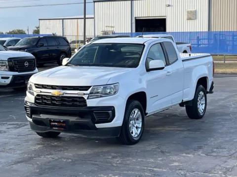 Photos of 2022 Chevrolet Colorado 2WD LT for sale in Alvin, TX at Auto Boutique Texas