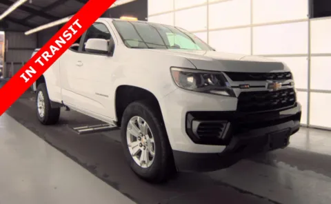 Another view of 2022 Chevrolet Colorado 2WD LT for sale in Alvin, TX at Auto Boutique Texas