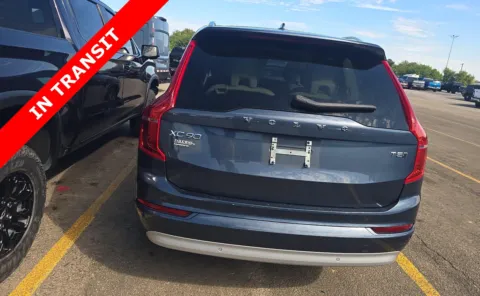 More photos of 2022 Volvo XC90 Momentum at Auto Boutique Texas, TX