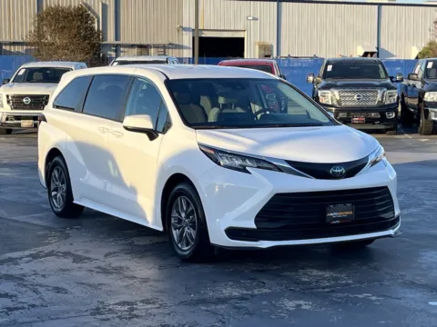 Another view of 2023 Toyota Sienna LE for sale in Alvin, TX at Auto Boutique Texas