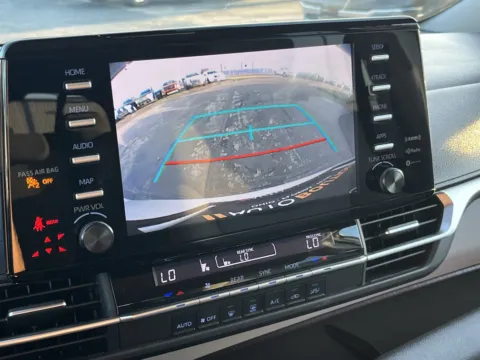 More photos of 2023 Toyota Sienna LE at Auto Boutique Texas, TX