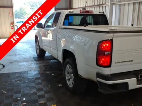 Another view of 2022 Chevrolet Colorado 2WD LT for sale in Alvin, TX at Auto Boutique Texas